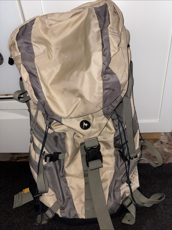 Marmot Other - Marmot Diva 36 Hiking and Camping Backpack EUC